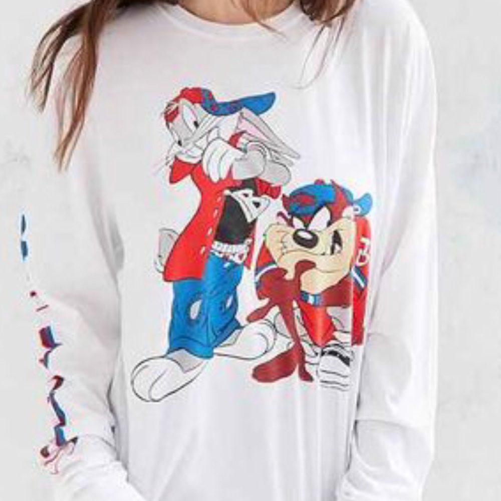 Oversized looney tunes long sleeved t shirt